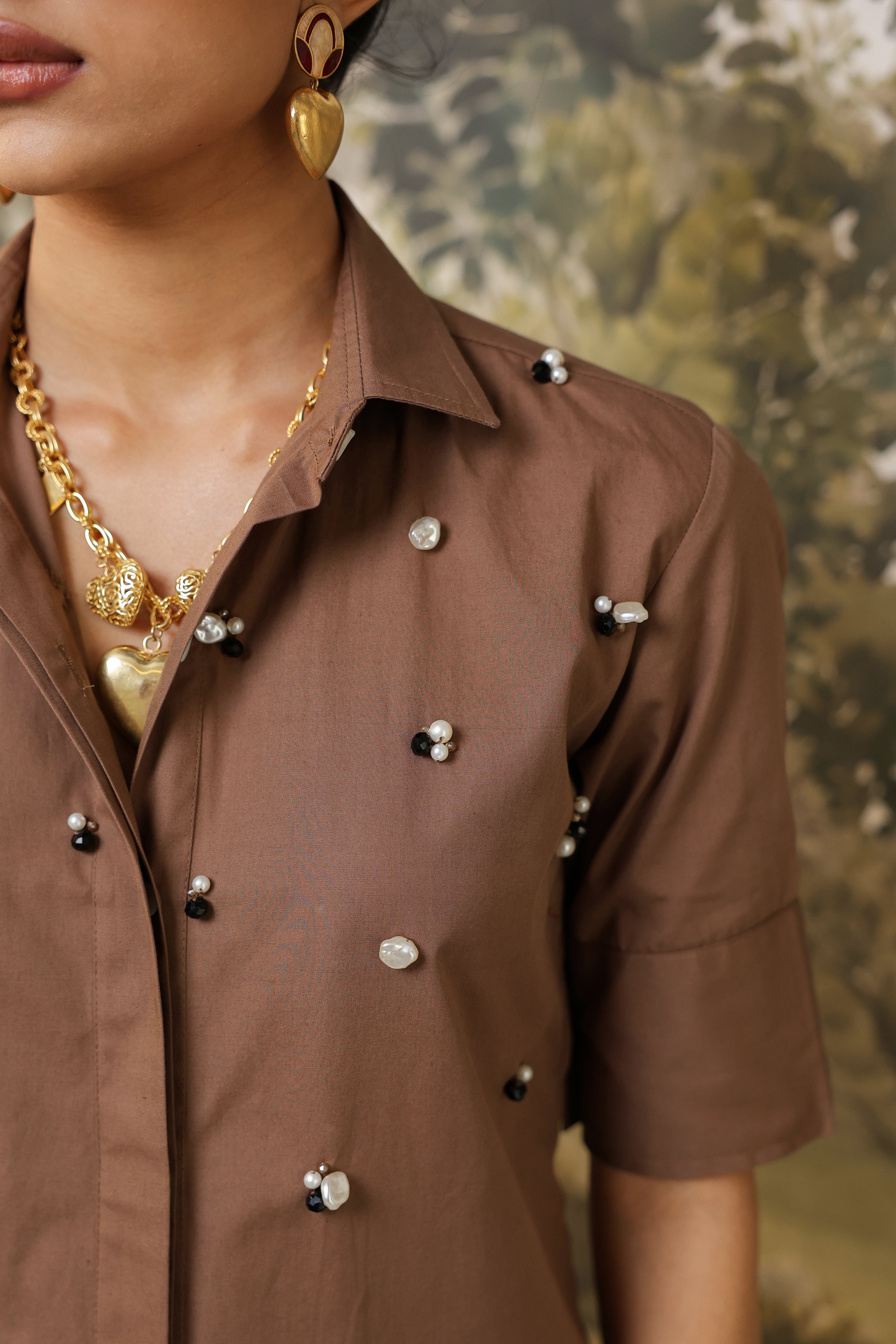 MAIN CHARACTER MOCHA SHIRT